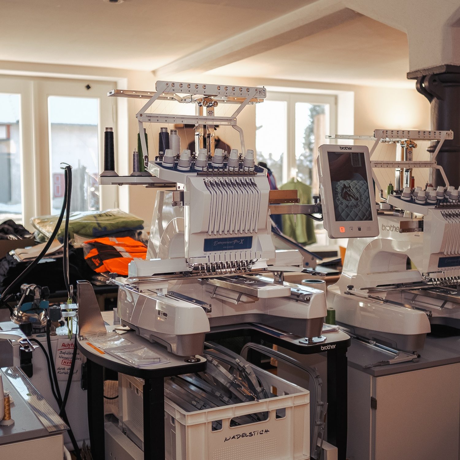 24_Nadelstich_Naehen_Naehmaschinenen_Stick-Service_01